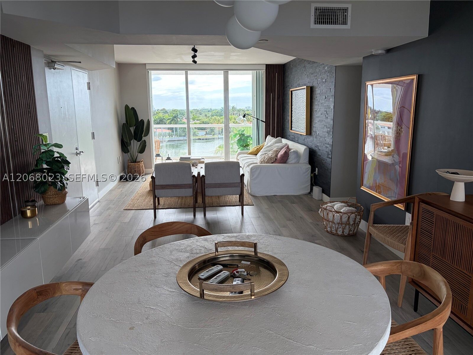 Property Photo:  5900 Collins Ave 702  FL 33140 