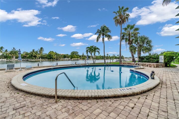 Property Photo: 9101 E Bay Harbor Dr 706 FL 33154