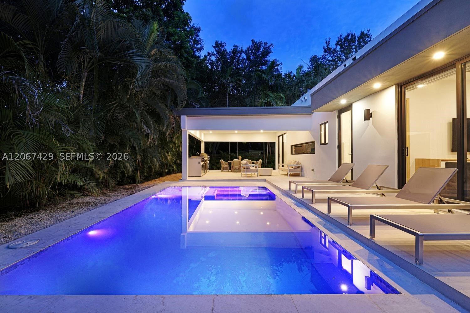 Property Photo: 1015 NE 114th St FL 33161