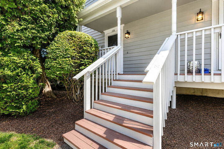 Property Photo:  106 Ferry Court 106  CT 06614 