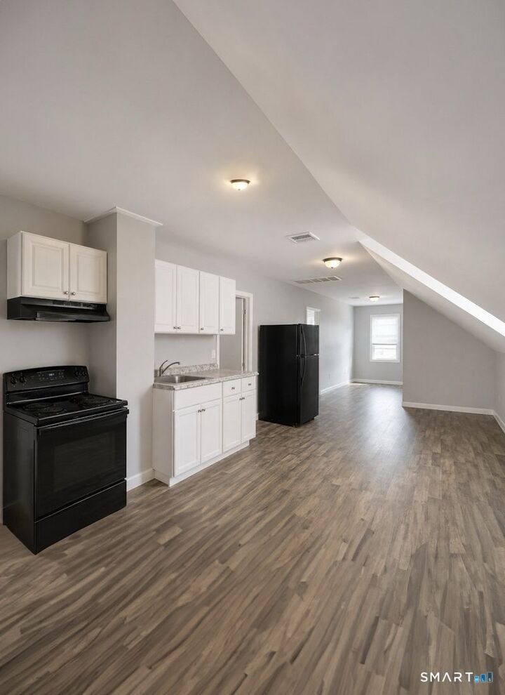 Property Photo: 74 South 3rd Street 3 CT 06451