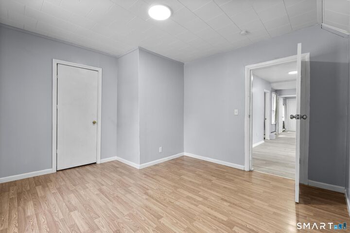 Property Photo:  44 Piedmont Street  CT 06706 