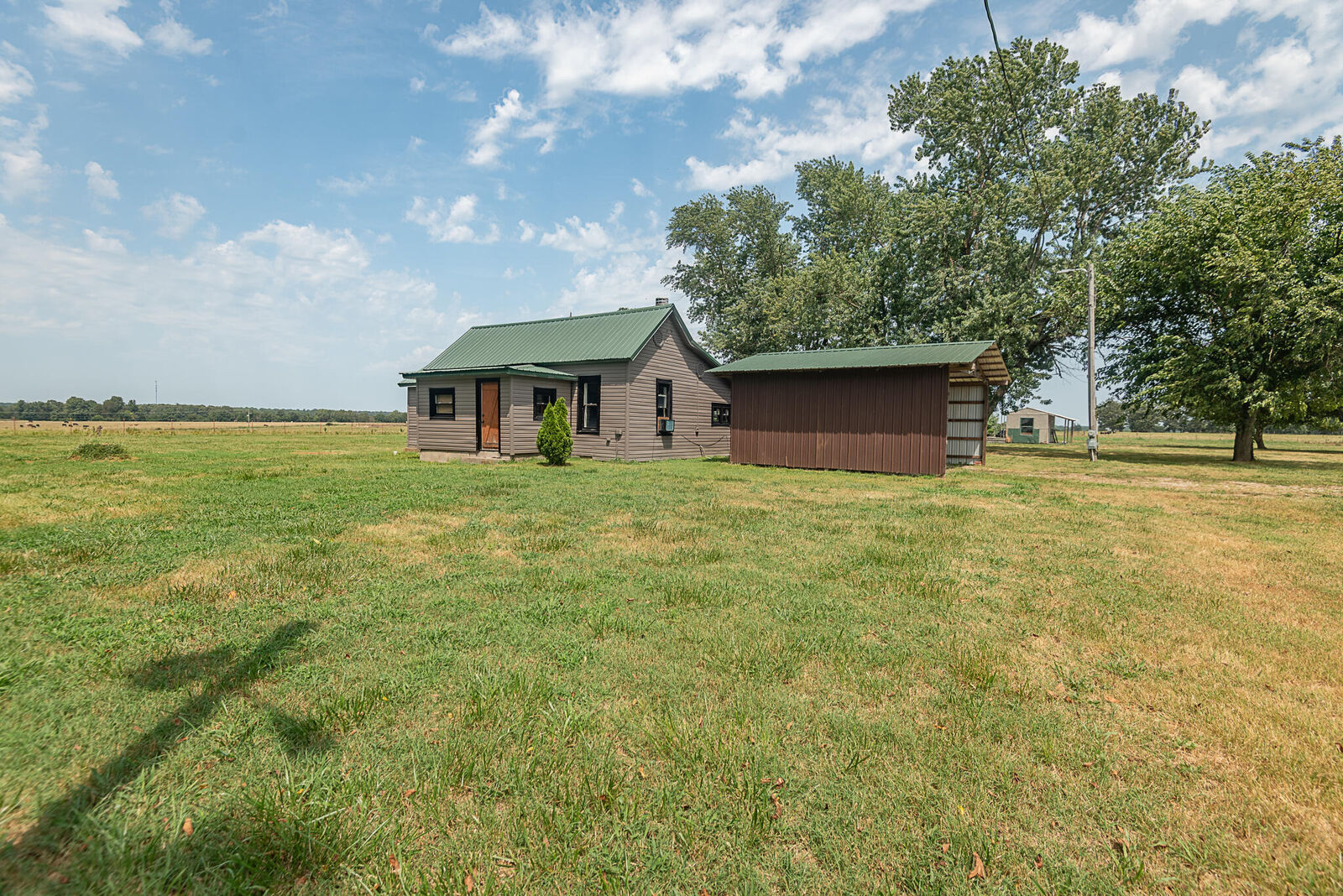 Property Photo: 192 Farm Road 1170 MO 65769