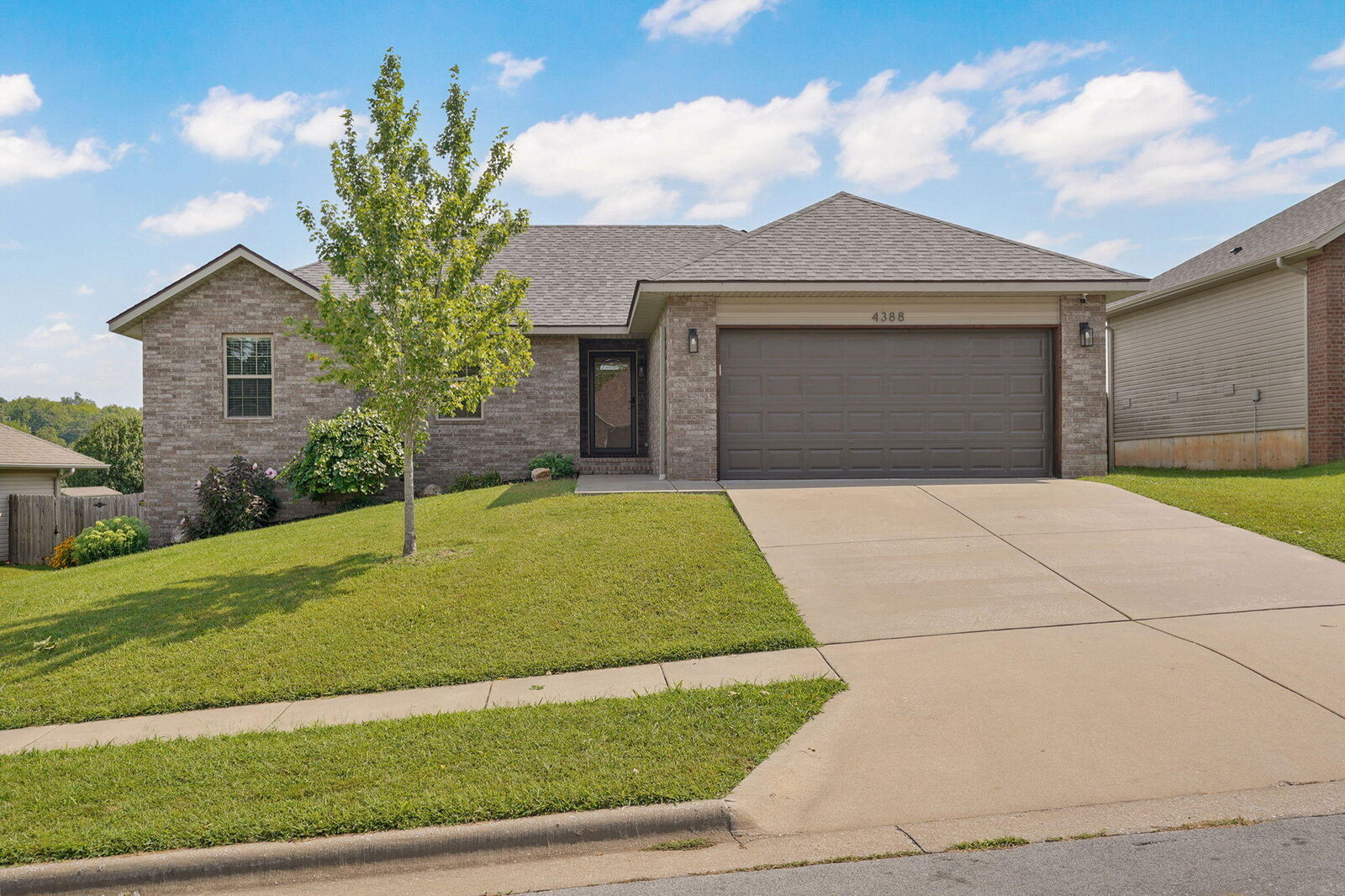Property Photo: 4388 N Katrina Avenue MO 65803