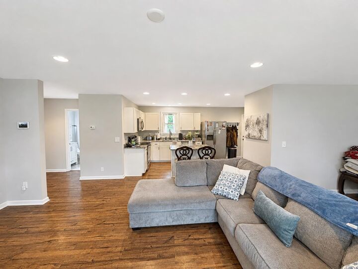 Property Photo:  1565 White Oak Street  SC 29307 