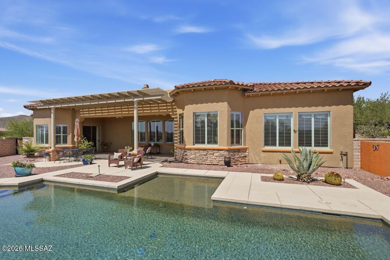 Property Photo:  5885 N Clear Brook Lane  AZ 85658 
