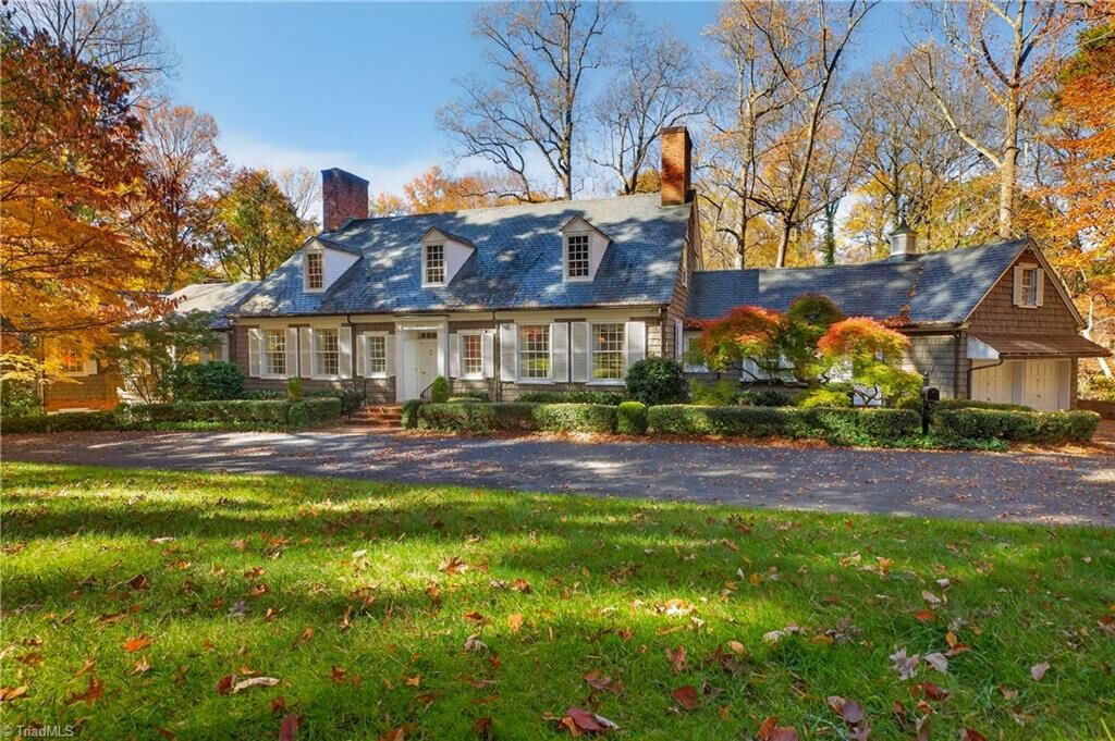 Property Photo: 909 Rockford Road NC 27262