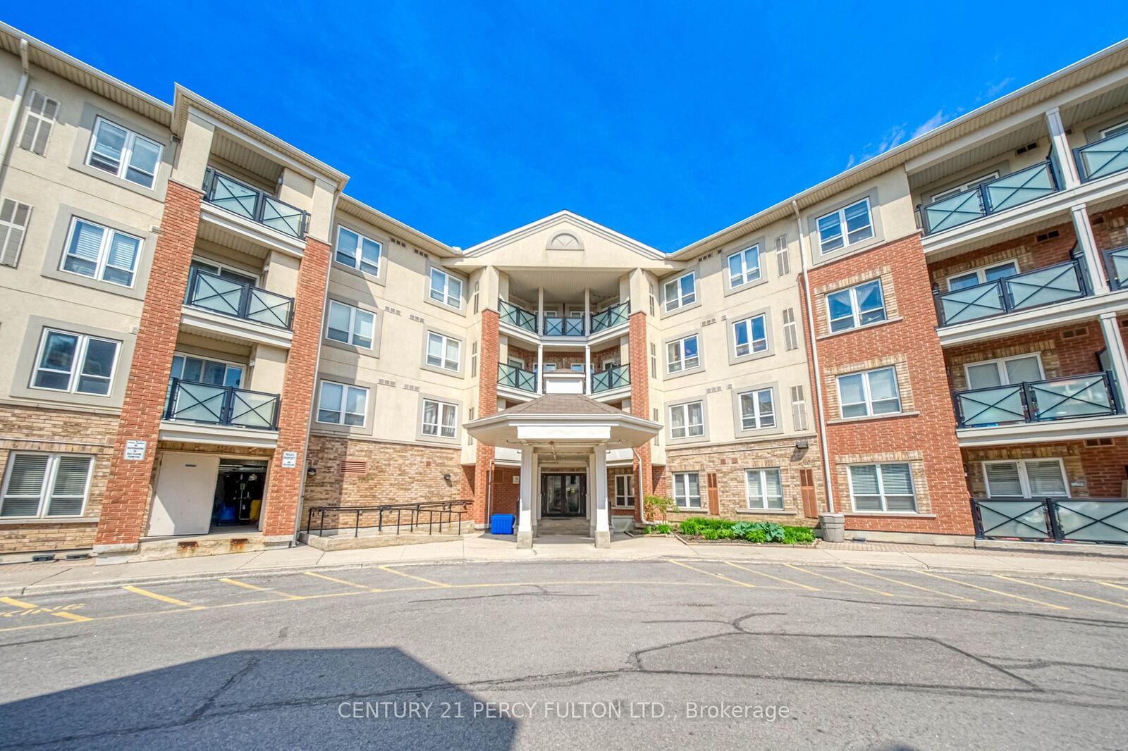 Property Photo: 60 Mendelssohn Street 203 ON M1L 0G9