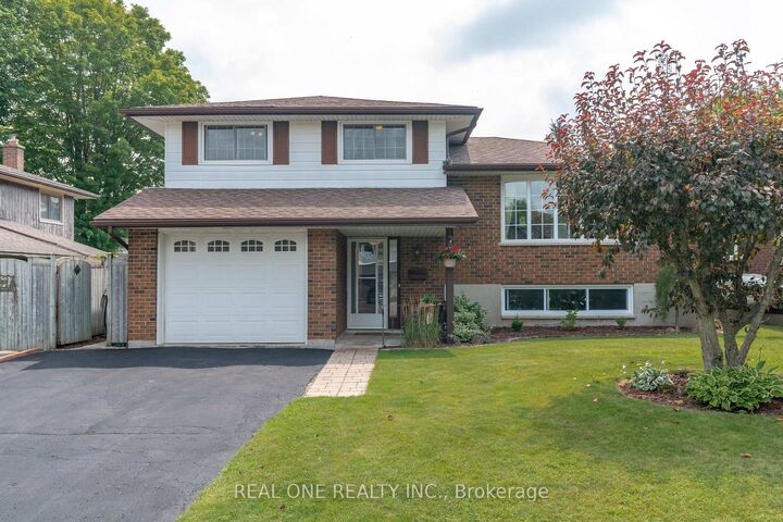 Property Photo:  111 Glenburnie Drive  ON N1E 4C9 