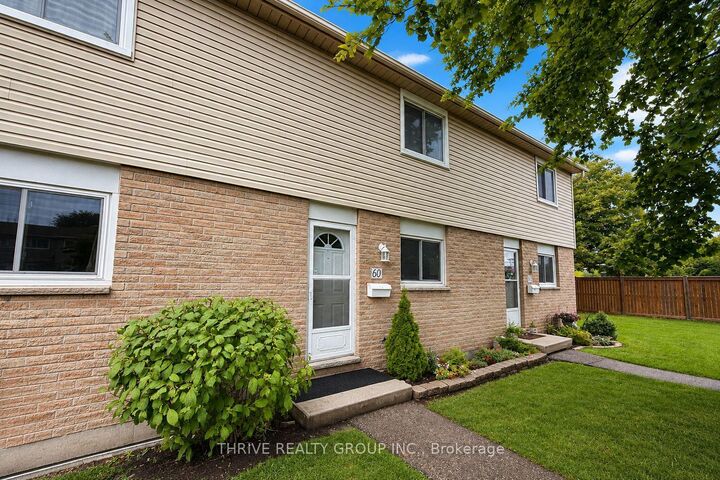 Property Photo:  40 Tiffany Drive 60  ON N5V 3N3 