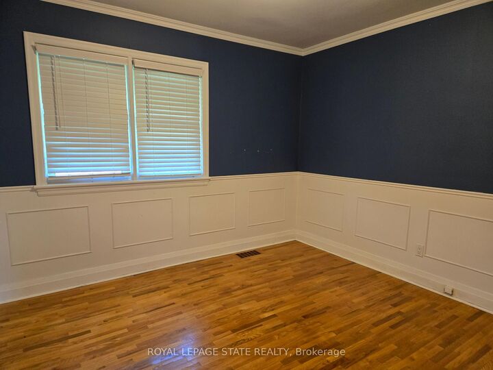 48 Mountain Avenue N — photo 1