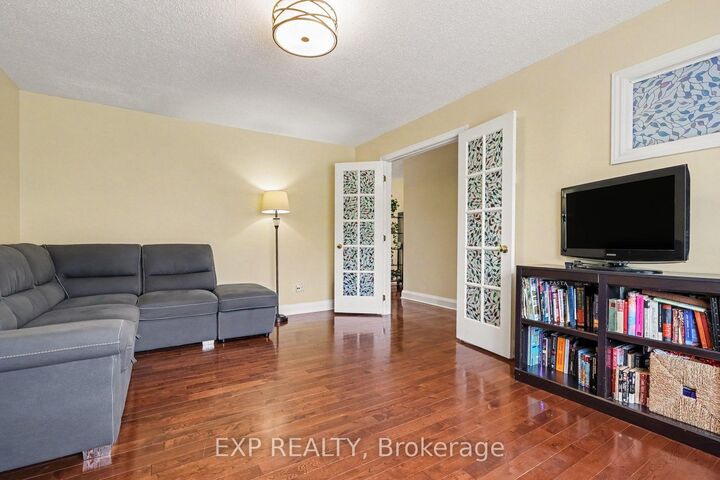 Property Photo: 1594 Fortier Street 26 ON K1T 1T7