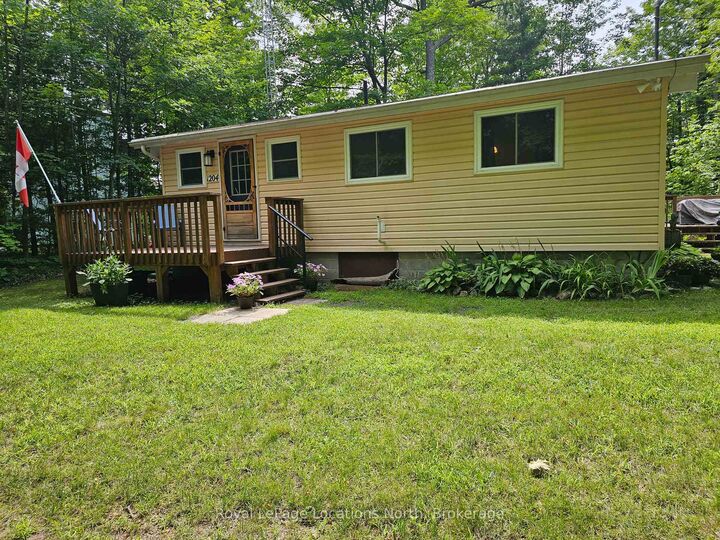 1204 Tiny Beaches Road North Road N — photo 1