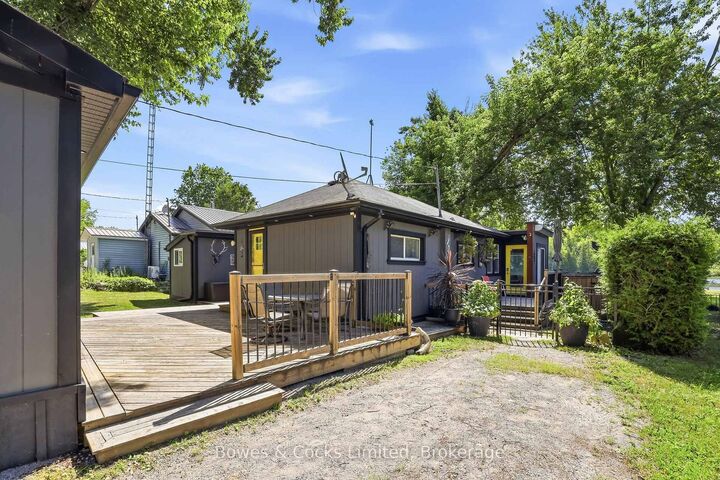 Property Photo:  2817 River Avenue  ON K0L 3G0 