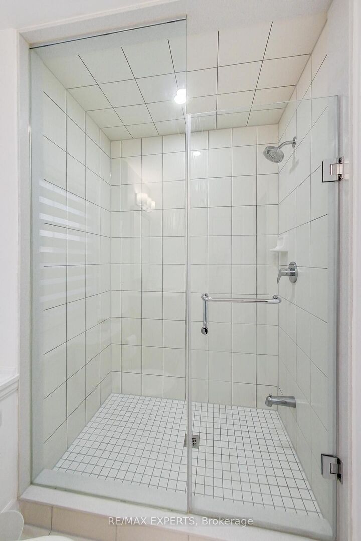 Property Photo: 2285 Major Mackenzie Drive W ON L6A 5A8