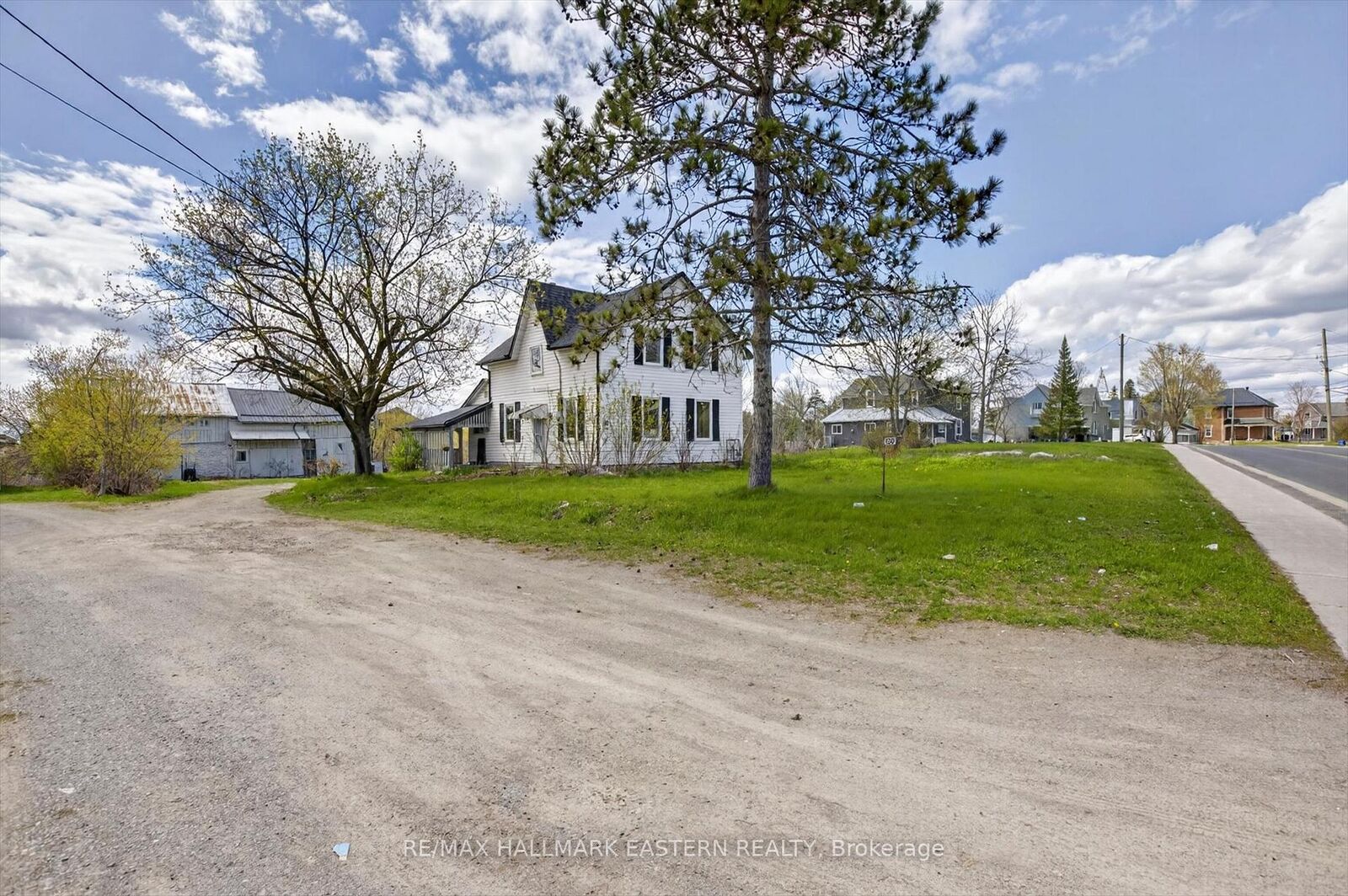 Property Photo:  130 County Rd 40 N/A  ON K0L 2V0 