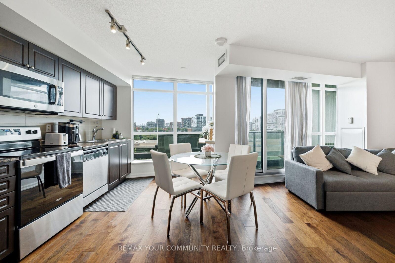 Property Photo:  209 Fort York Boulevard 962  ON M5V 4A1 