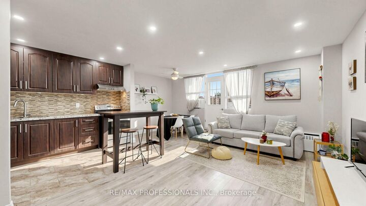 100 Dundalk Drive 809 — photo 1