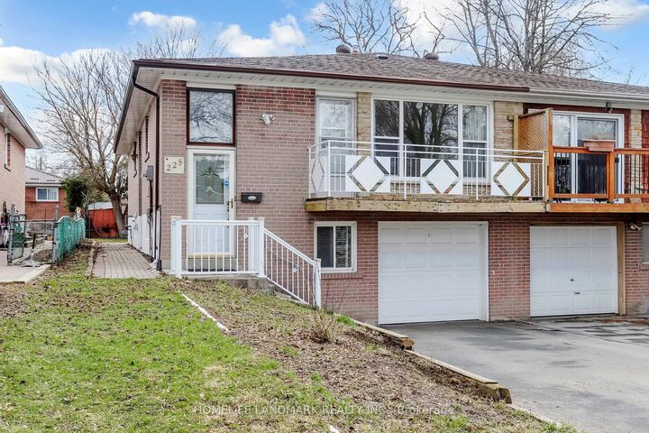 Property Photo:  225 Pineway Boulevard  ON M2H 1B5 