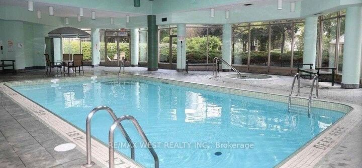Property Photo: 7 Townsgate Drive 1408 ON L4J 7Z9