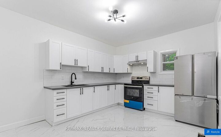 439 Ferguson Avenue N — photo 1