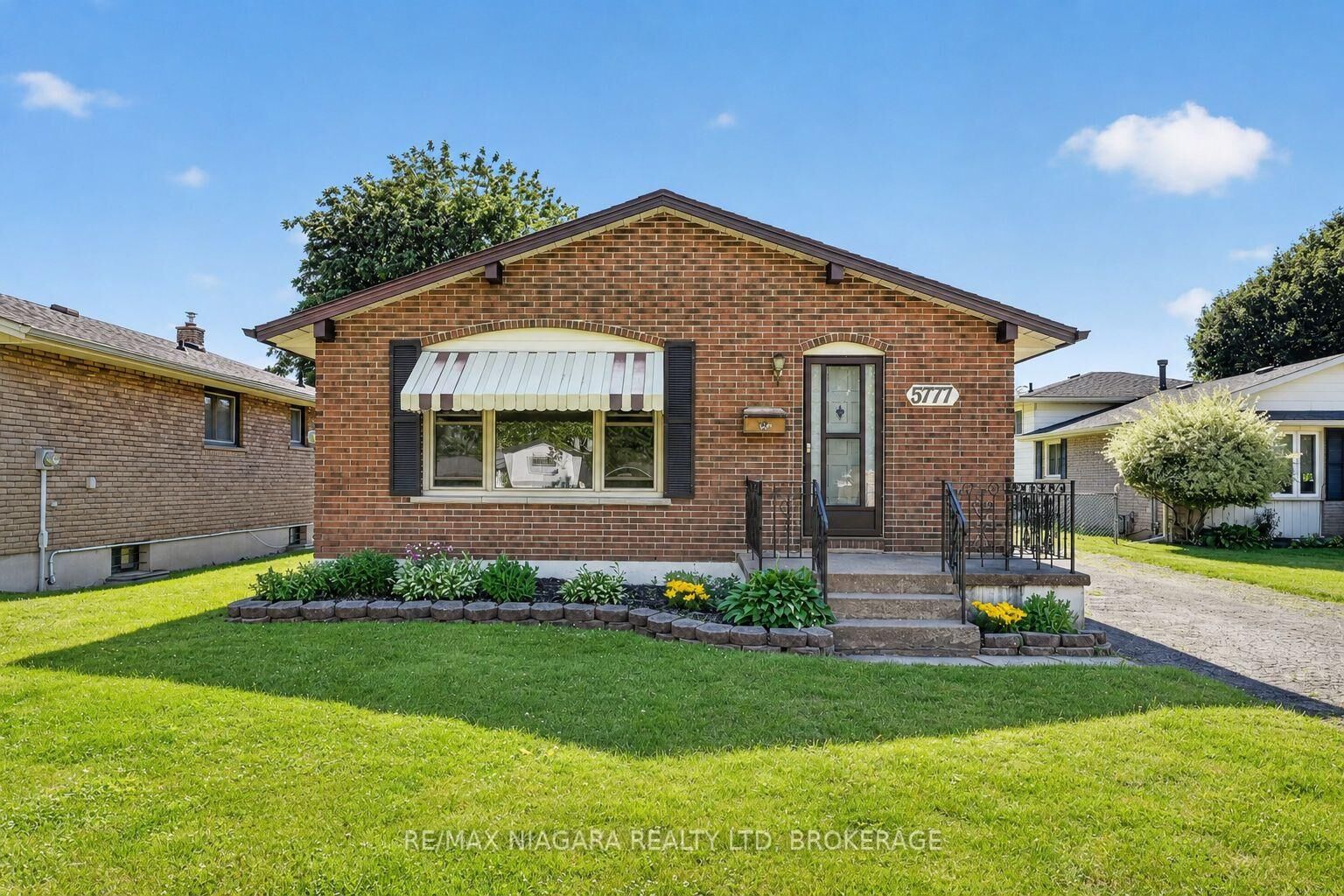 Property Photo: 5777 Sunnylea Crescent ON L2G 2S1
