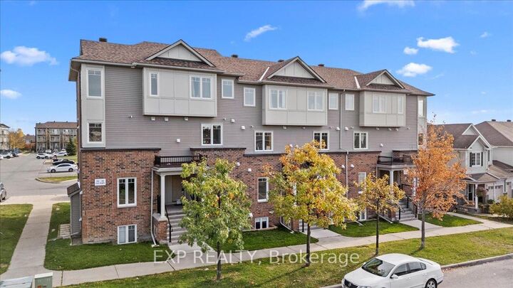 Property Photo: 290 Espin Heights ON K2J 0Y8