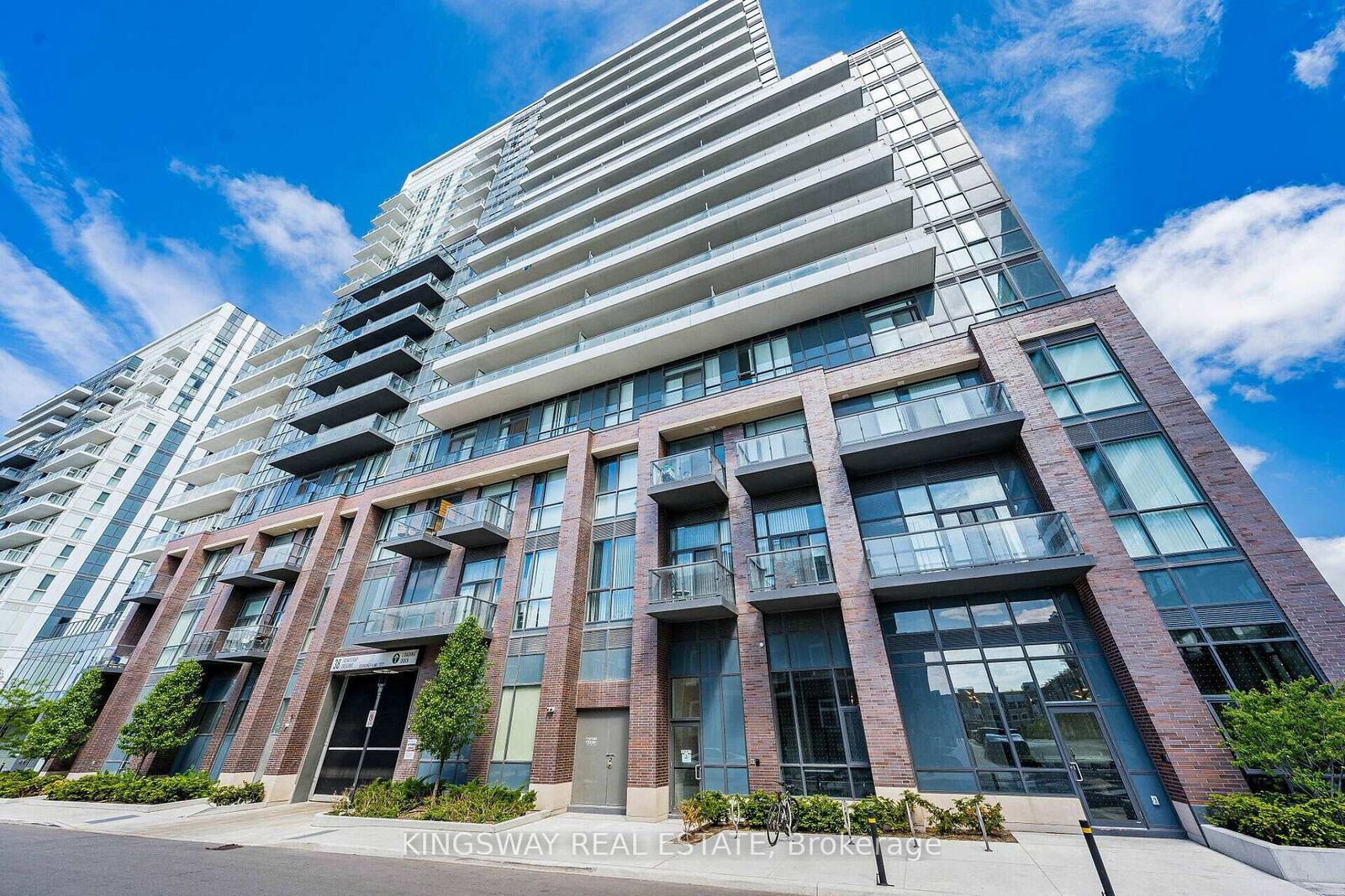 Property Photo: 38 Honeycrisp Crescent 203 ON L4K 0M7
