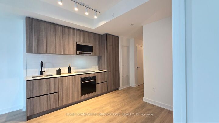 Property Photo:  117 Broadway Avenue 3101  ON M4P 1V3 