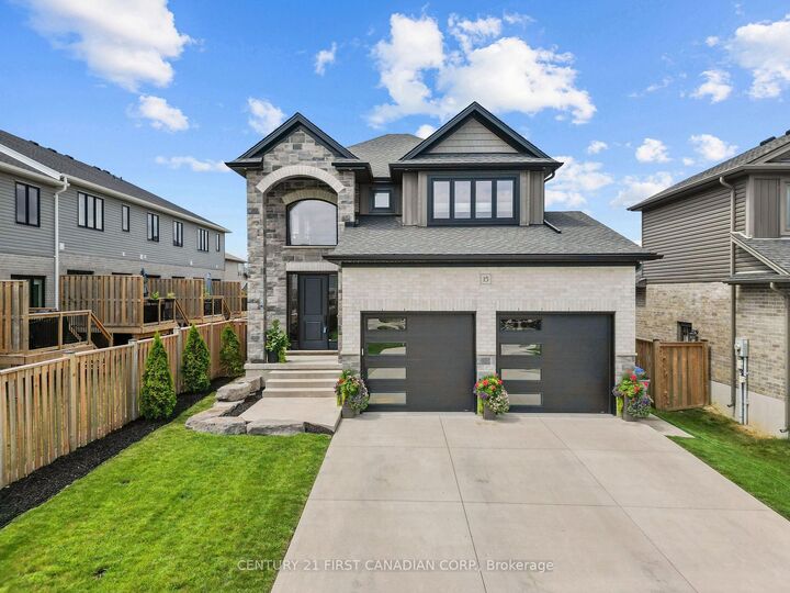 15 Nicholson Street — photo 1