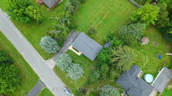 Property Photo:  745 Baltic Drive  ON K9L 1L8 