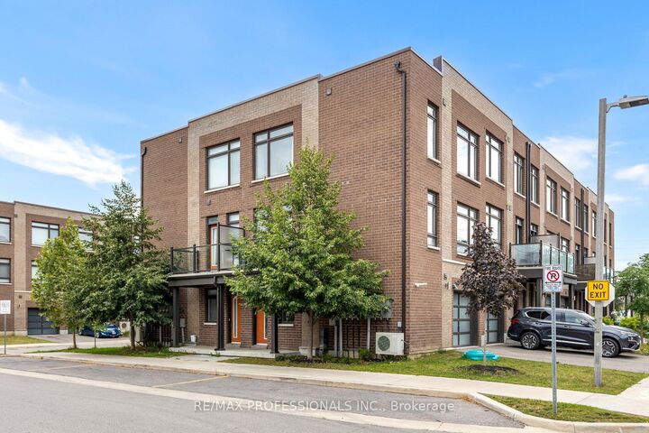 1 Lochlin Street — photo 1