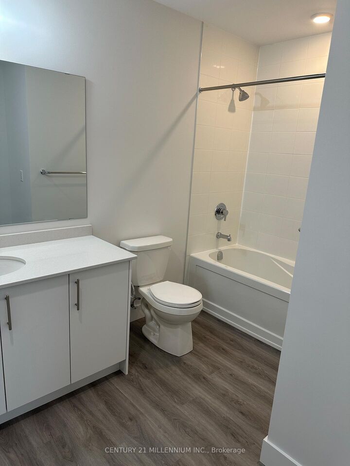 Property Photo:  1000 Lackner Boulevard 304  ON N2A 0L3 