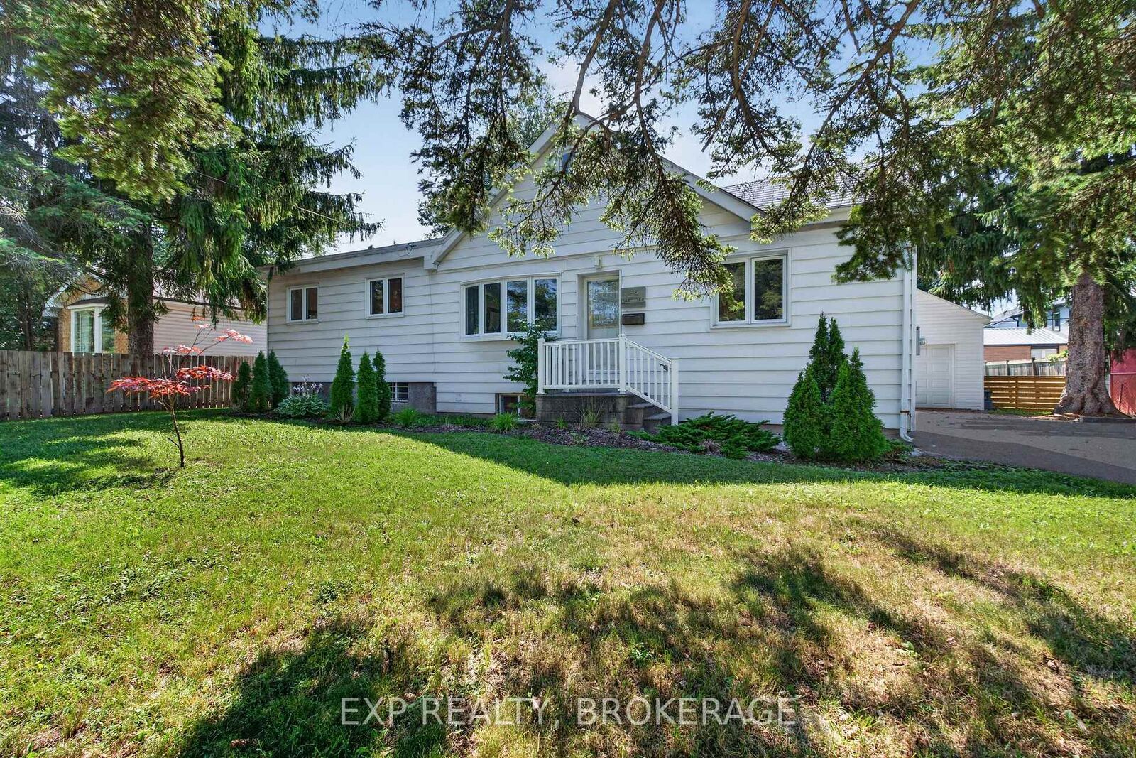 Property Photo: 646 Portsmouth Avenue ON K7M 1W3