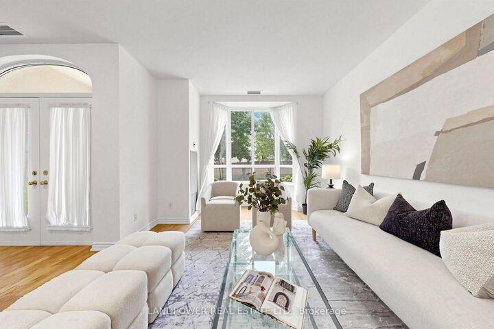 Property Photo:  5039 Finch Avenue E Th02  ON M1S 5L6 