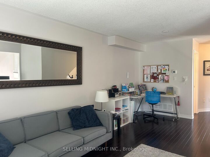 Property Photo: 2413 Ravinebrook Crescent ON L6H 6Y2