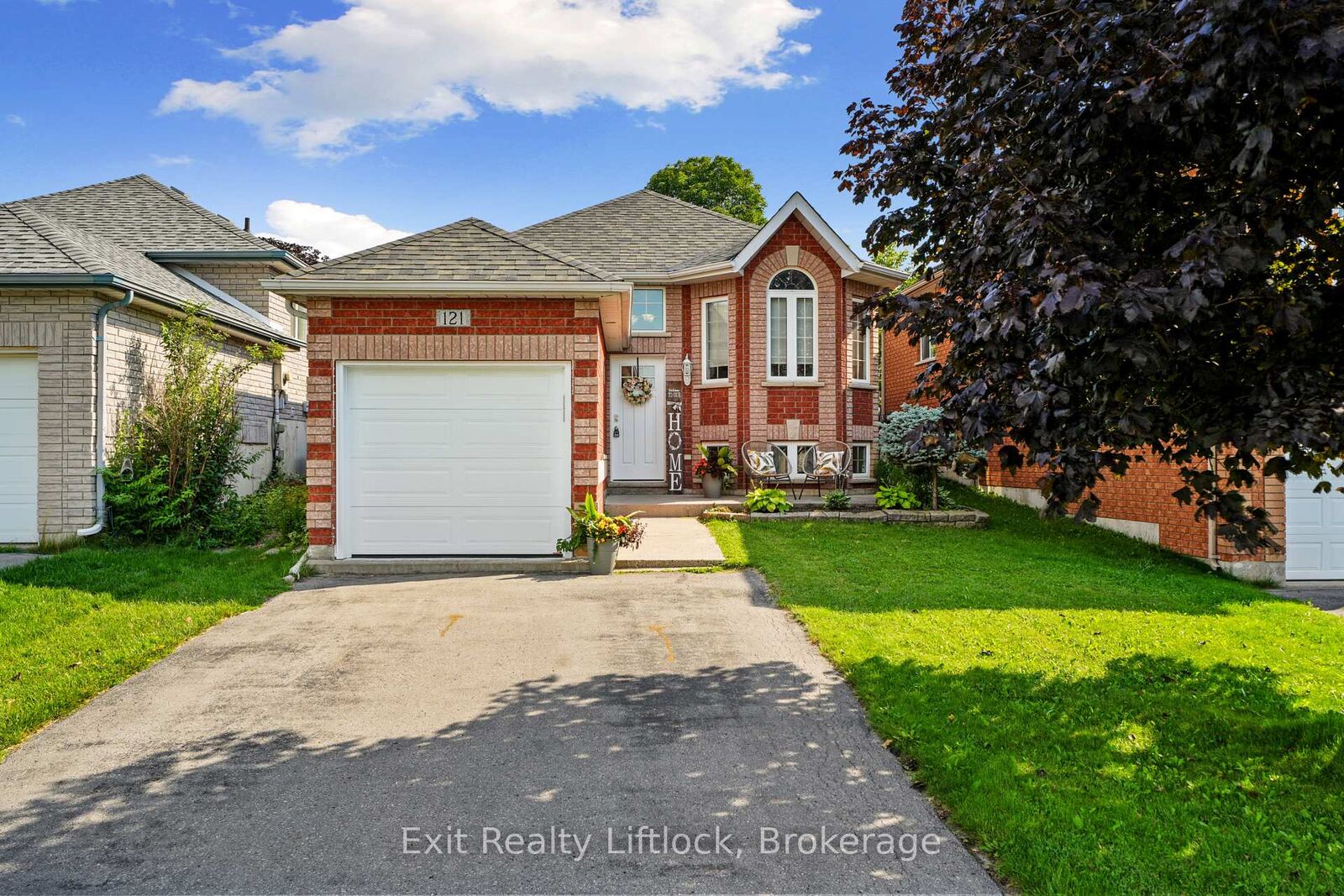 Property Photo:  121 Haden Avenue  ON K9H 7P6 