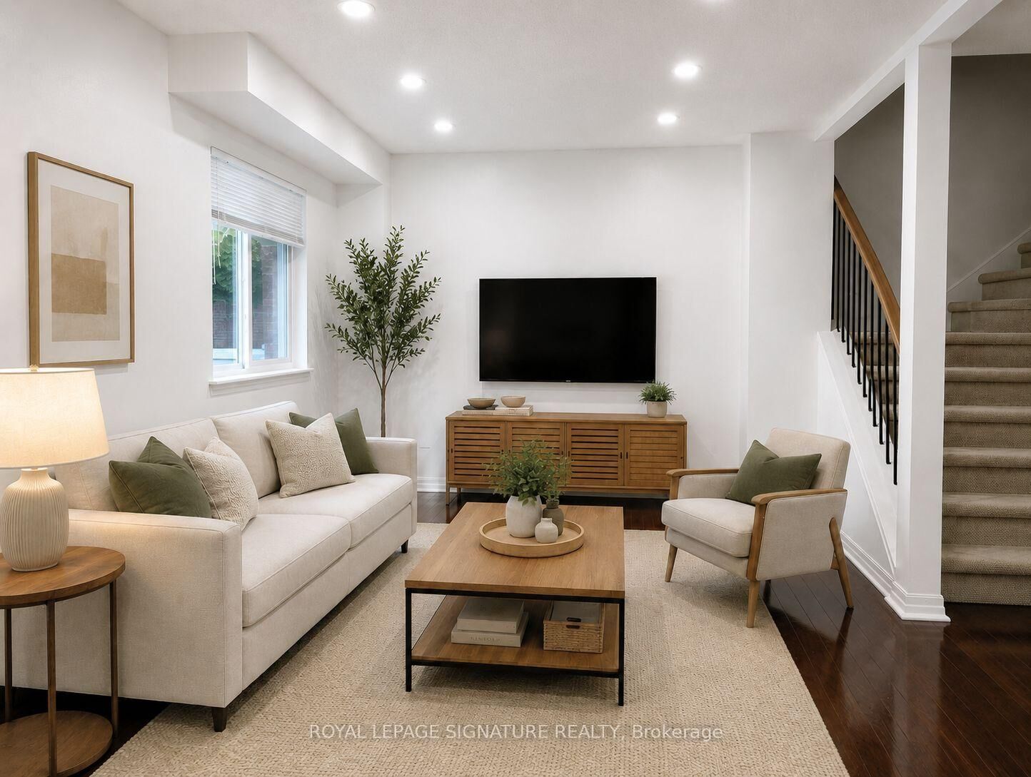 Property Photo:  602 Gibney Crescent  ON L3X 1Y3 
