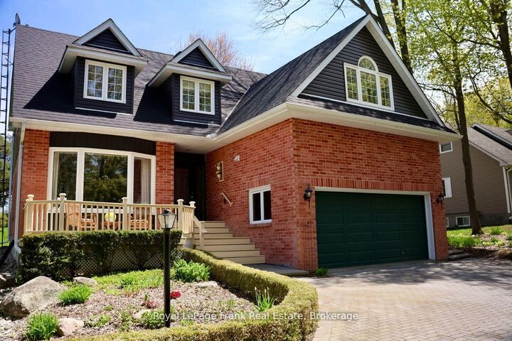 Property Photo: 85 Ambleside Drive ON L9L 1B4