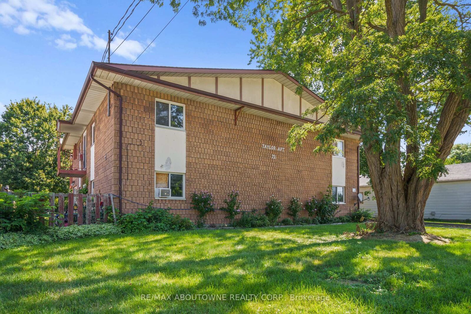Property Photo: 73 Taylor Avenue ON N7L 2T7