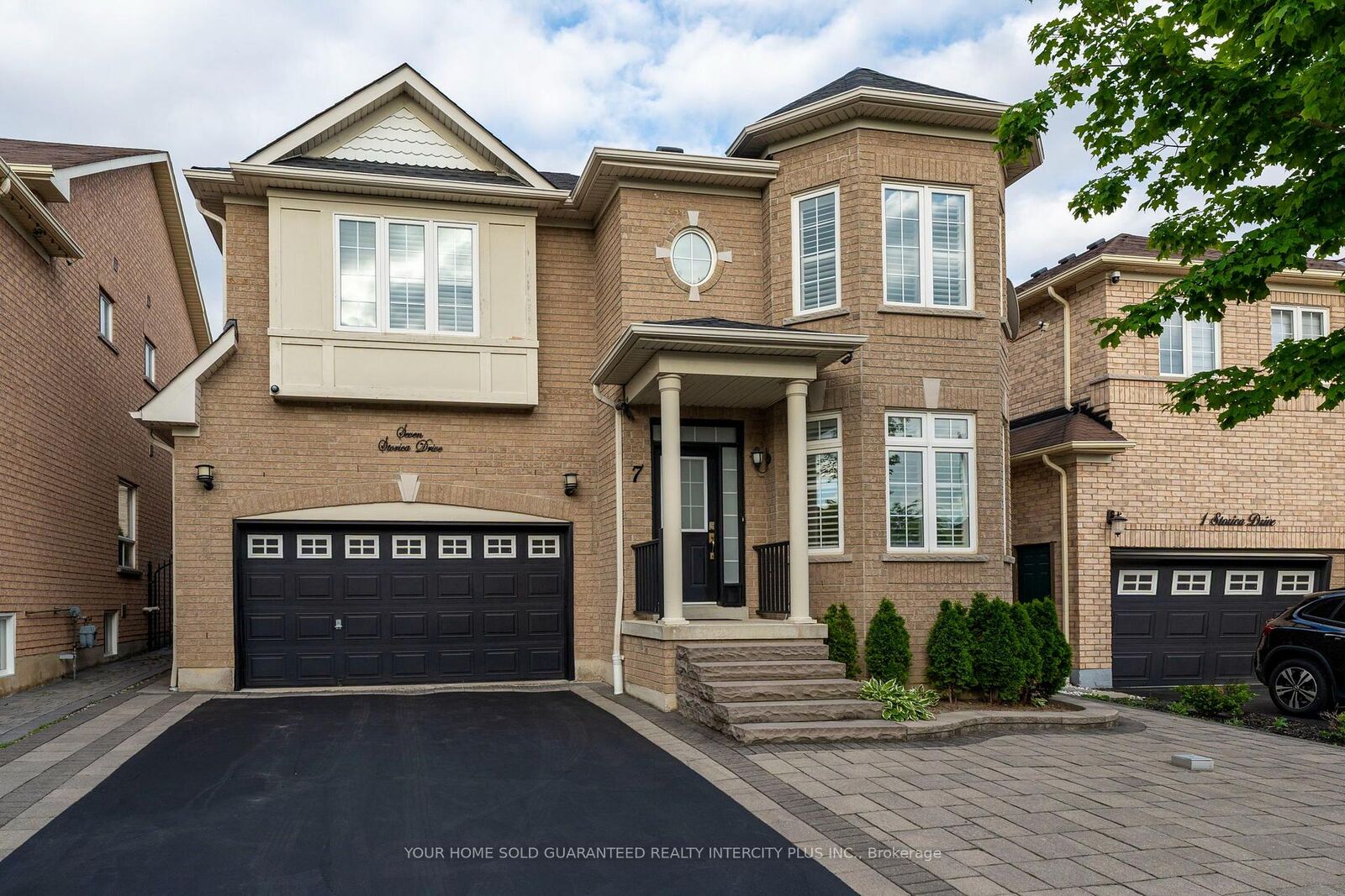 Property Photo:  7 Storica Drive Bsmt  ON L4H 0R8 