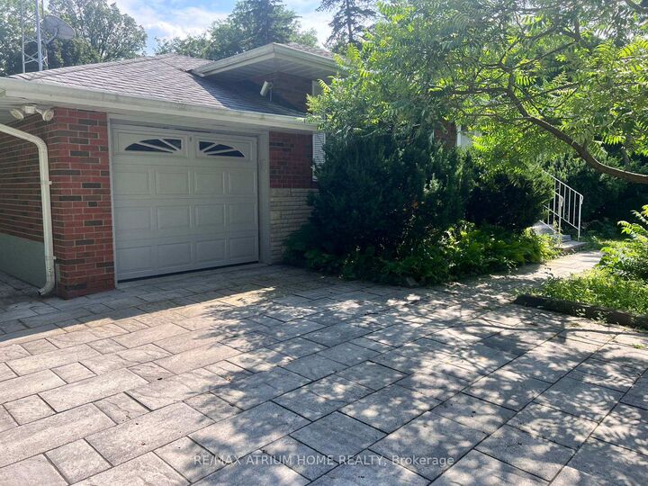 Property Photo:  23 River Bend Road  ON L3R 1K4 