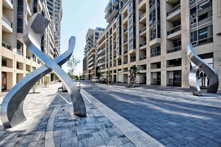 Property Photo:  9205 Yonge Street 1506ne  ON L4C 6Z2 