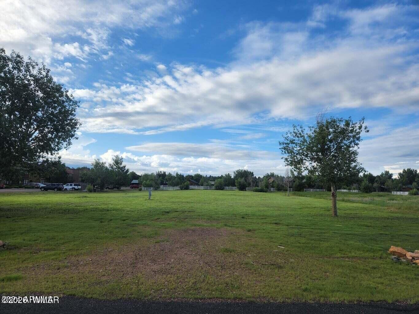 Property Photo:  2341 Quarter Horse Trail  AZ 85933 