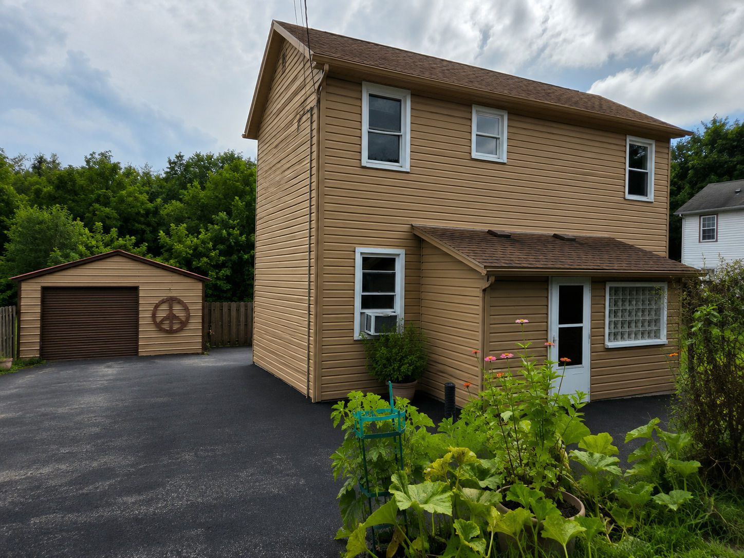 Property Photo: 123 Snydertown Road PA 15688
