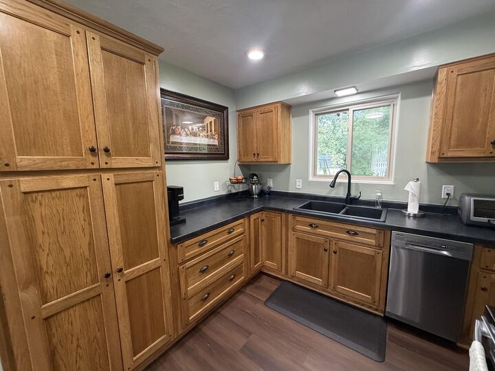 Property Photo:  821 Hemlock Street  OH 45822 