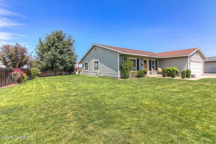 Property Photo:  120 SW Malibu Dr  WA 99350 