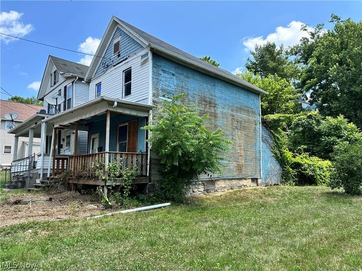 Property Photo: 714 Sophia Street OH 43920