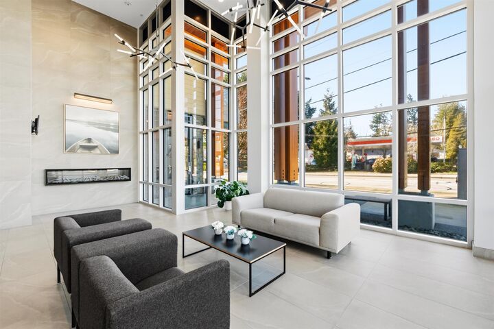 Property Photo:  14022 North Bluff Road 313  BC V4B 0B7 