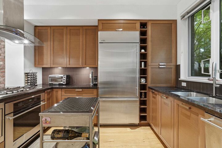 Property Photo:  230 Salter Street 27  BC V3M 0G1 